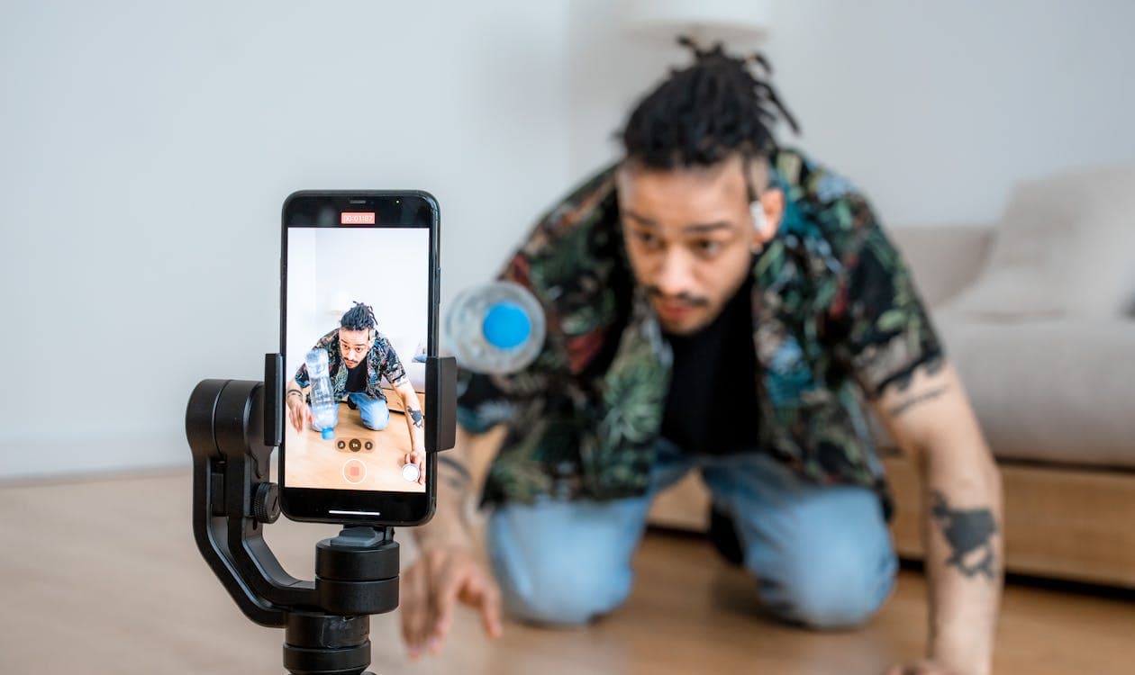 How to Become a UGC Creator in 2026 (No Followers Needed)